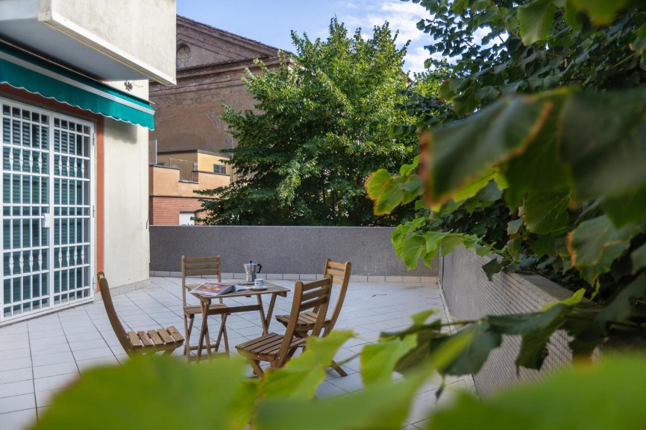 Apt W/Terrace 10 Min Walk From Piazza S.Stefano Bologna Esterno foto